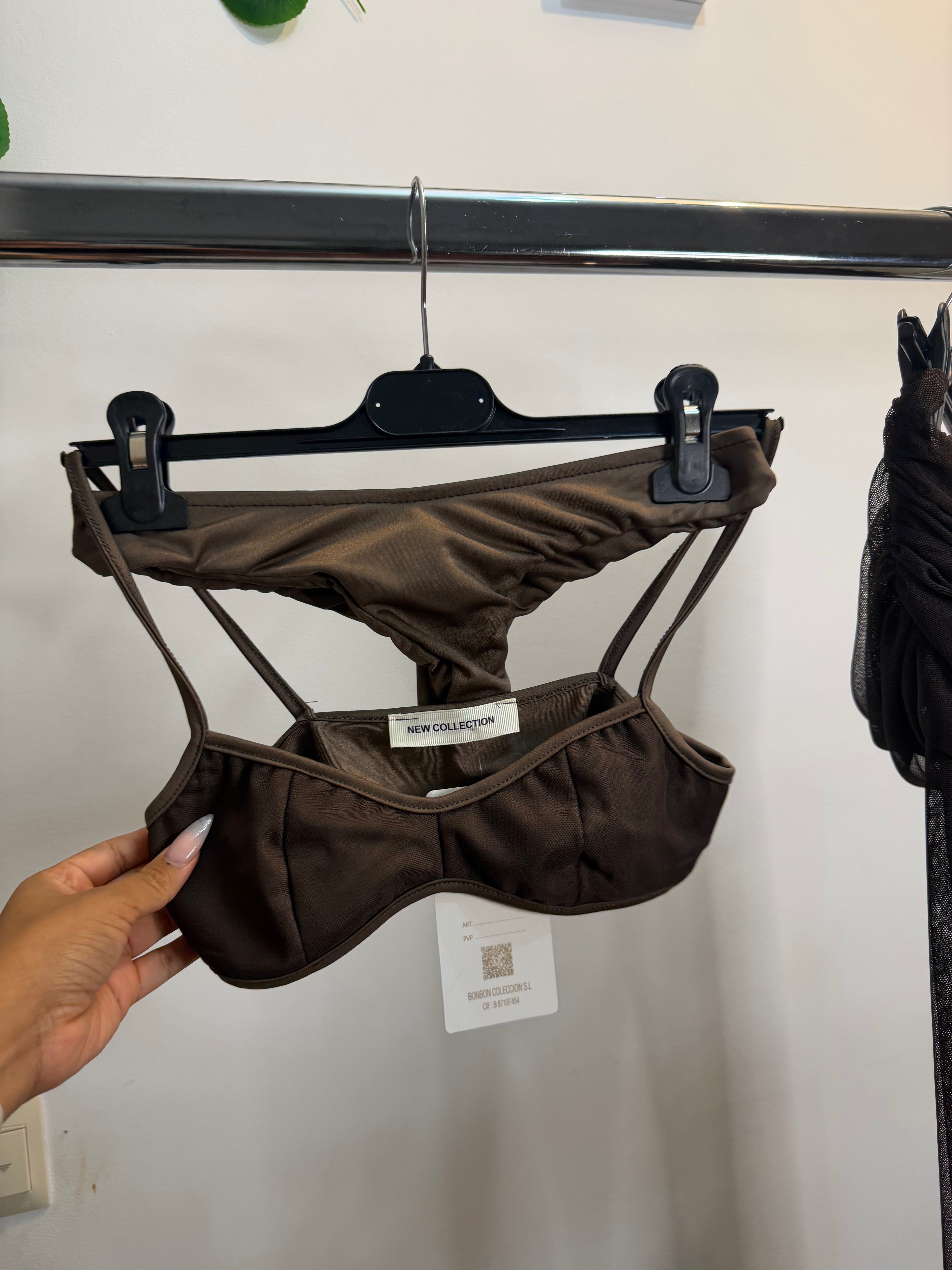 CONJUNTO HOT PARADISE